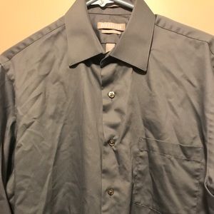 Van Heusen Fitted Dress Shirt Medium 15 1/2, 34/35